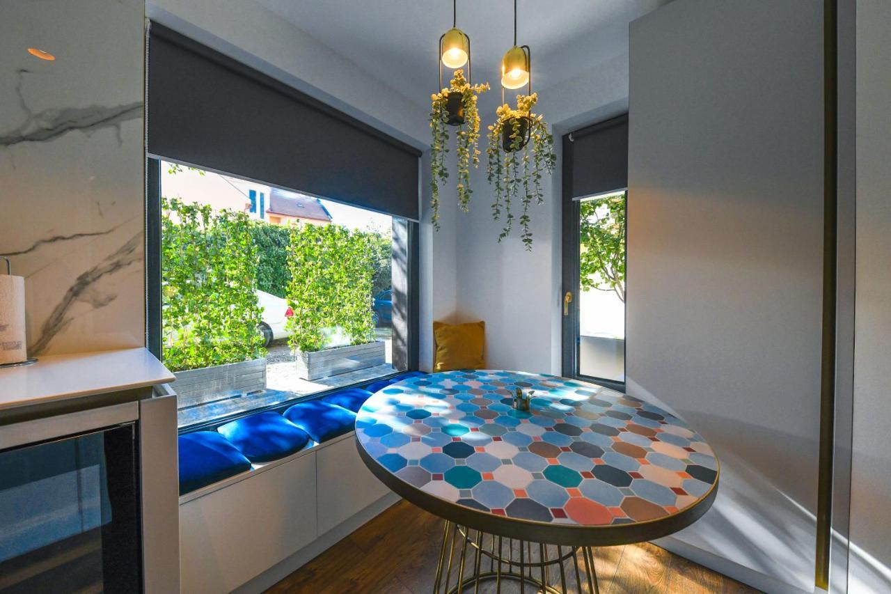 Designer Apartment In The City Center Cluj-Napoca Extérieur photo